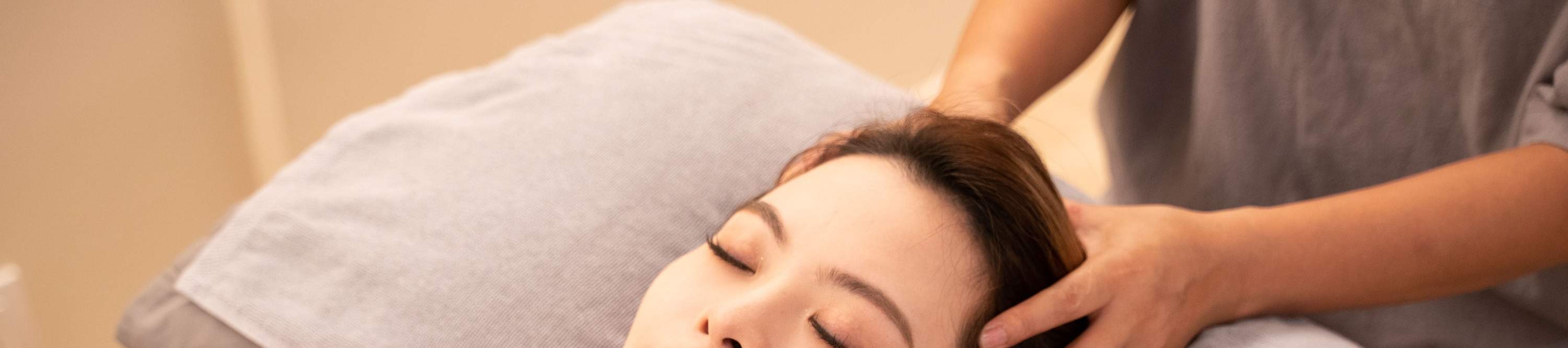 Me Time Massage, большой двухэтажный массажный салон, Козуэй-Бей, Causeway Bay, hk spa. hk massage
